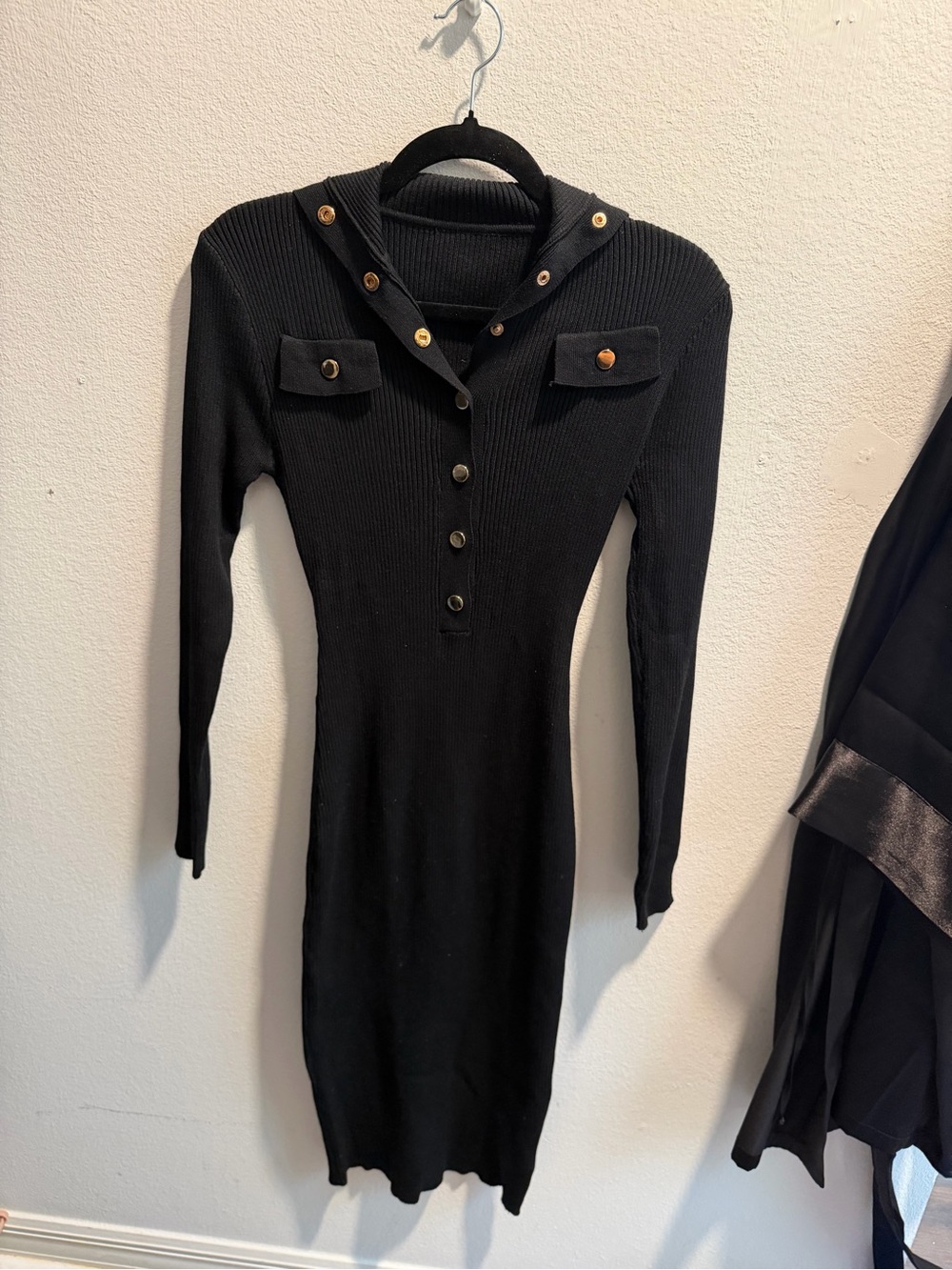 Black Ribbed Button-Front Bodycon Dress - Picture 4 of 5
